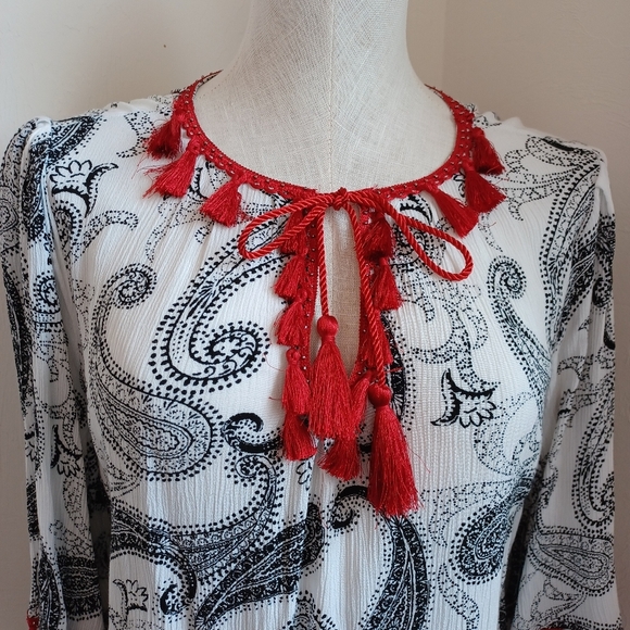 Chicos Top Paisley Print Black White Red Tassels Tunic Blouse Womens Size Small - Picture 6 of 14
